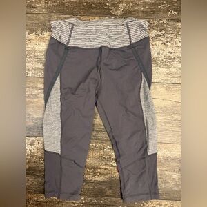 Lululemon Gray and Black Leggings Capris
